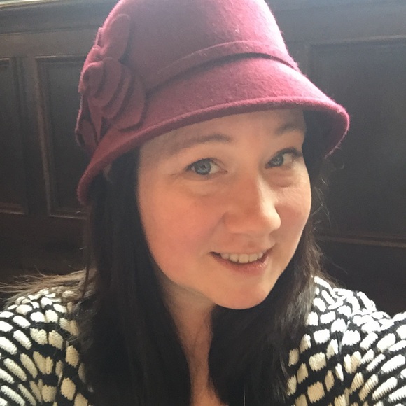 Meet your Posher, Bess - Picture 1 of 1